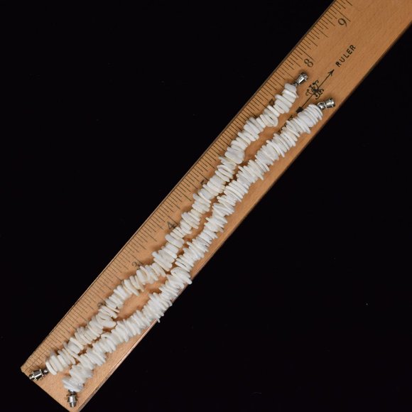 2 Puka Shell Bracelet Chipped Sea Shell 8" Unisex Surf Sand Hula Beach Barrel - Picture 3 of 7